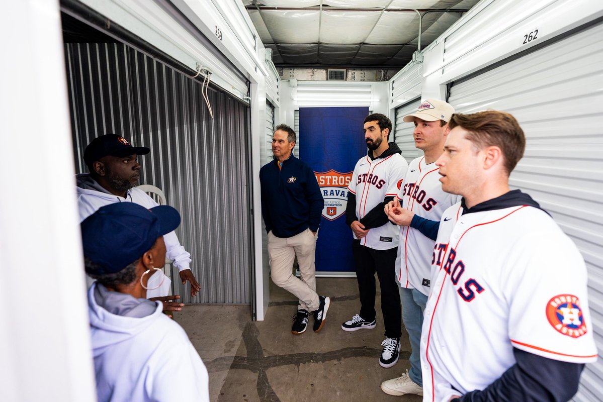 The team was able to help out Huggs Inc. with their charity furniture deliveries, making a difference for 3 families affected by recent fires. 🧡