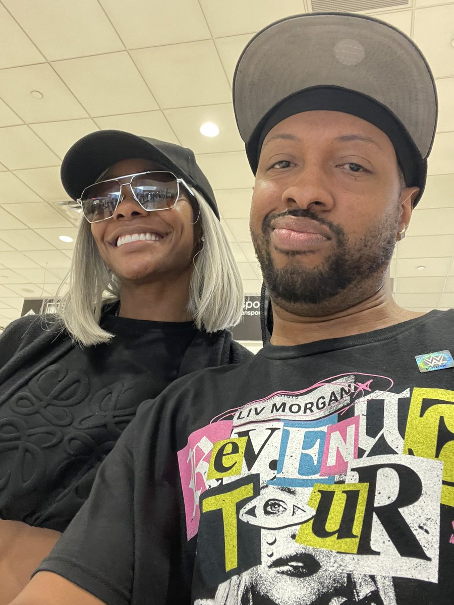 DJALL_REDDY's tweet image. #FlashbackFriday #DATBITCH …….. @Jade_Cargill