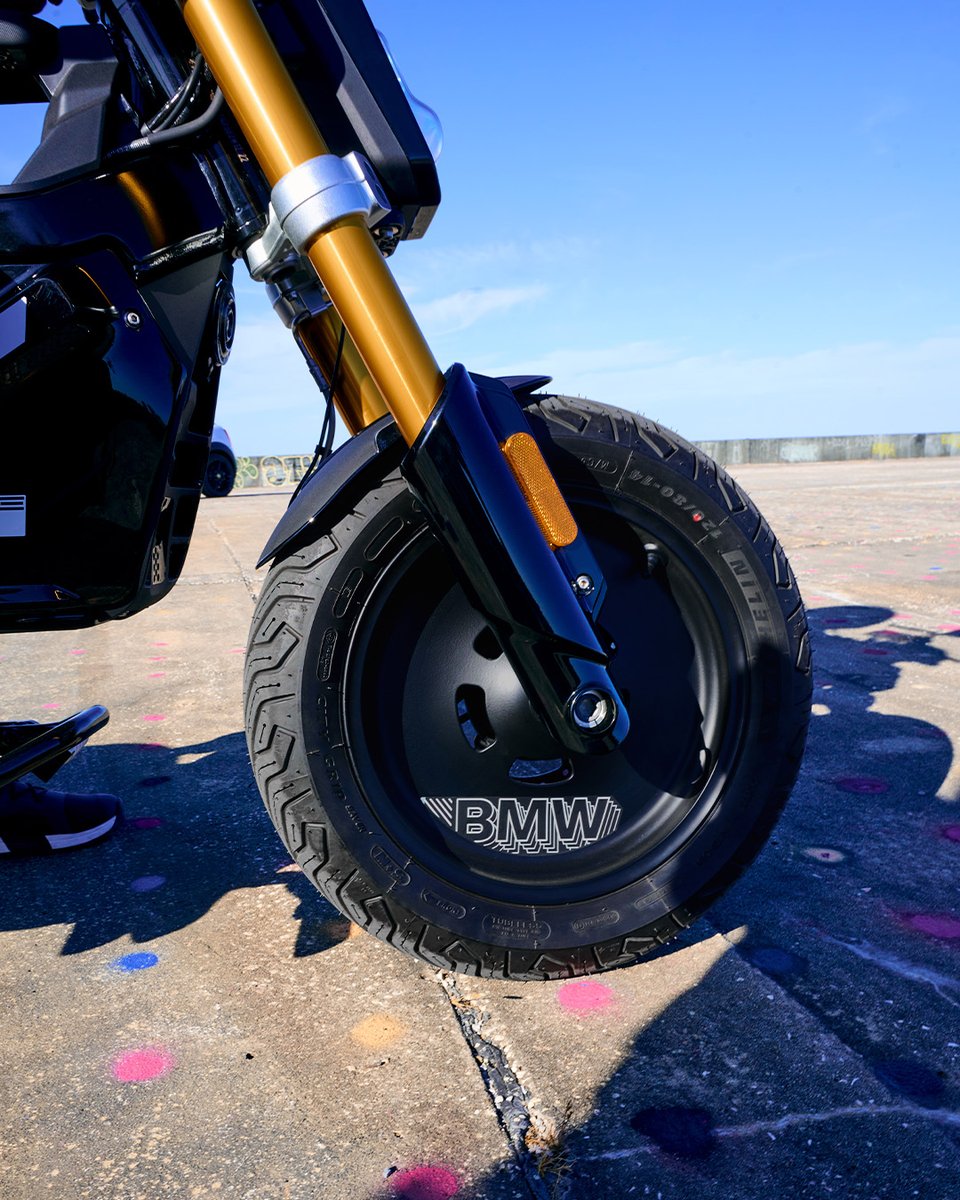 bmwmotorradpy's tweet image. ¡No dejes que la energía de tu camino se apague! ⚡️ Conquistá la ciudad y movete más rápido con la E-Parkourer. 🛵

¡Contanos tu día con emojis! 🙊

#CE02 #PluggedToLife