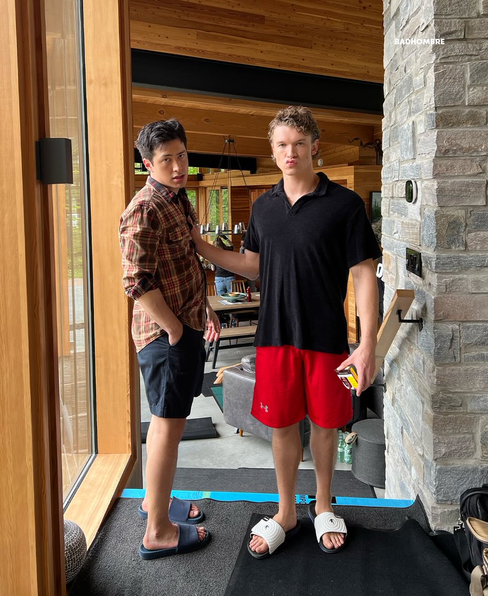 hudsonwphotos's tweet image. Hudson Williams and Connor Storrie behind the scenes of Heated Rivalry 

(hannichka ig)