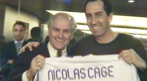 Not everybody knows that:

the current Pisa captain playing in San Siro #InterPisa, Arturo Calabresi,

is the son of the actor Paolo Calabresi who 20 years ago scammed Real Madrid and fmr president Calderón pretending to be Nicholas Cage, and was received with honour at Bernabeu