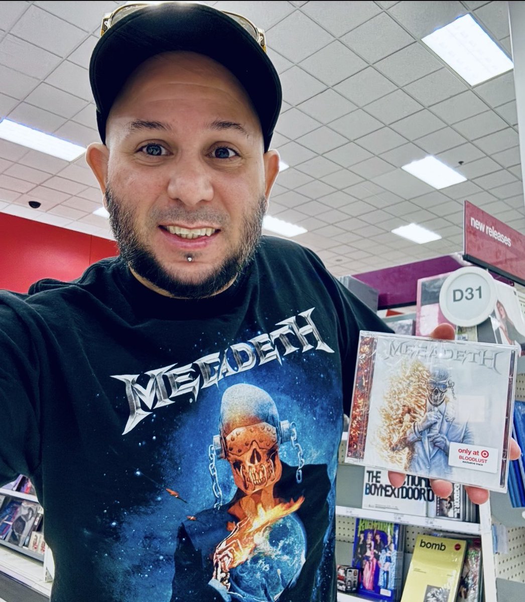 Chris112183's tweet photo. The vinyl is delayed so I bought the Target ๐ฏ cd Exclusive Edition ๐ฅ๐ฅ
Now playing ๐ฟ
Megadeth by Megadeth
2026 US Target Exclusive, CD . Bloodlust is an exclusive bonus track.
@Megadeth #Cdcollector #Cdmania #Cdcollection https://t.co/FPe8dN8Wcu