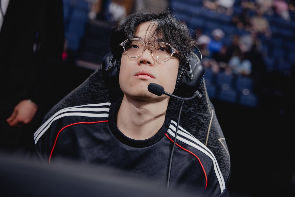 “It’s so funny watching how our mid-jungle [interact].

It’s just <a href="/Josedeodo/">Josedeodo</a> just completely ragebaiting <a href="/QuidlolKR/">Quid</a> , and Quid just falling for it the entire time. 

He’s fucking with him and then Quid is like, "I’m getting so triggered." [...] Very funny.”

— <a href="/Yeon7lol/">TL Alienware Yeon</a> (❤️‍🔥♻️) :