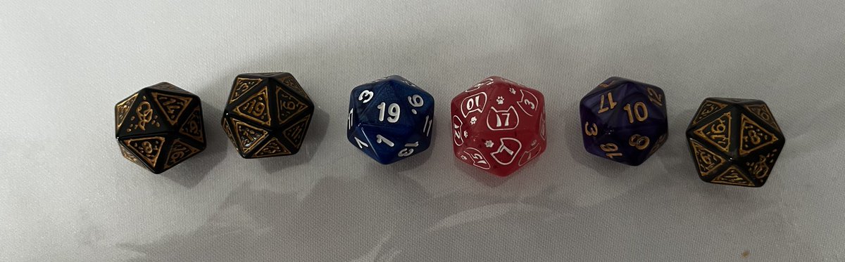 SomeoneFan__'s tweet image. Números da loteria da Daniele:
20, 19, 19, 17, 10 e 8