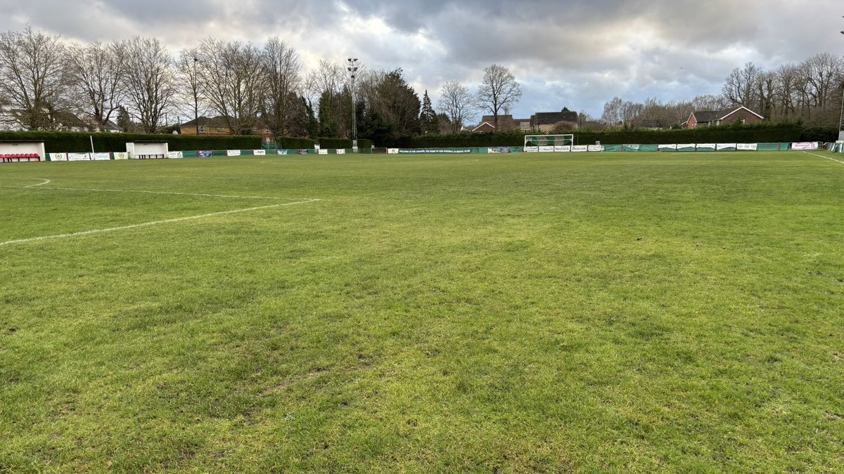 Grumpy groundsman tweet media