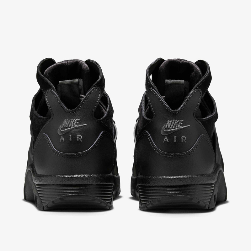 KicksDeals's tweet photo. Size options under 11 for the black/black Nike Air Trainer Huarache retro are $50 OFF retail at $120 + FREE shipping. //Ad

BUY HERE -> https://t.co/M56jUxzvNQ https://t.co/1FYes8EJ1t