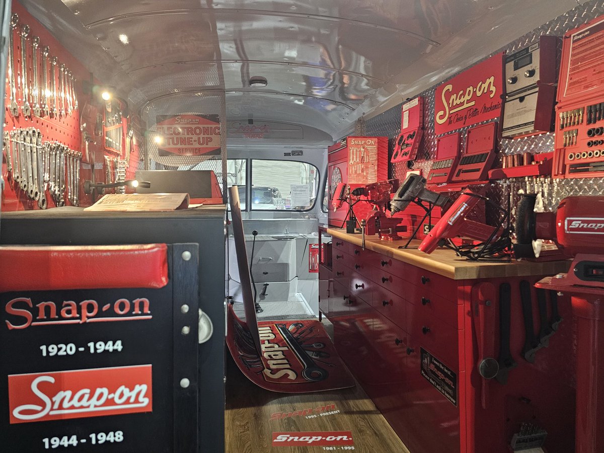 Very cool snap on van 
<a href="/Barrett_Jackson/">Barrett-Jackson</a>