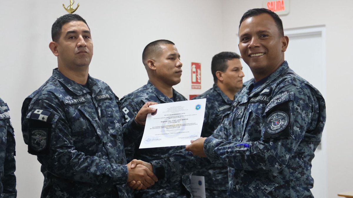 aeronavalpanama's tweet photo. #PlanFirmeza | Con éxito se culminó el 1er Curso de Operaciones Navales Multinacionales, dirigido a 18 unidades del #ComandoNaval, fortaleciendo sus capacidades operativas, el trabajo en equipo y la preparación para el cumplimiento de la misión. https://t.co/m4TTQA3JPA