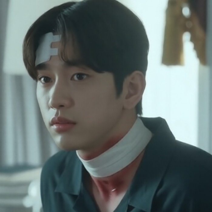💭
gaon too often finds itself in places where it's dangerous. once again, when he was being used as bait for yohan, yohan exhaled, looking worriedly at his neck: "i should keep you by my side like a puppy so that you don't get into trouble every time i look away"
#TheDevilJudge