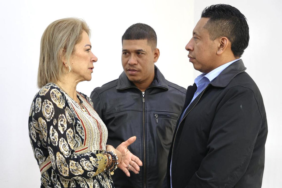 AdolfoRomeroB's tweet photo. Más de $36 mil millones para el deporte en Apartadó 🤝🏗️

Sostuvimos un encuentro con la Ministra del Deporte, Patricia Duque, y su equipo, a quienes agradecemos por su compromiso con nuestro municipio, para avanzar en la construcción del Centro de Alto Rendimiento. 🏋️‍♀️🏃🏾‍♀️ https://t.co/12feNDOKzs