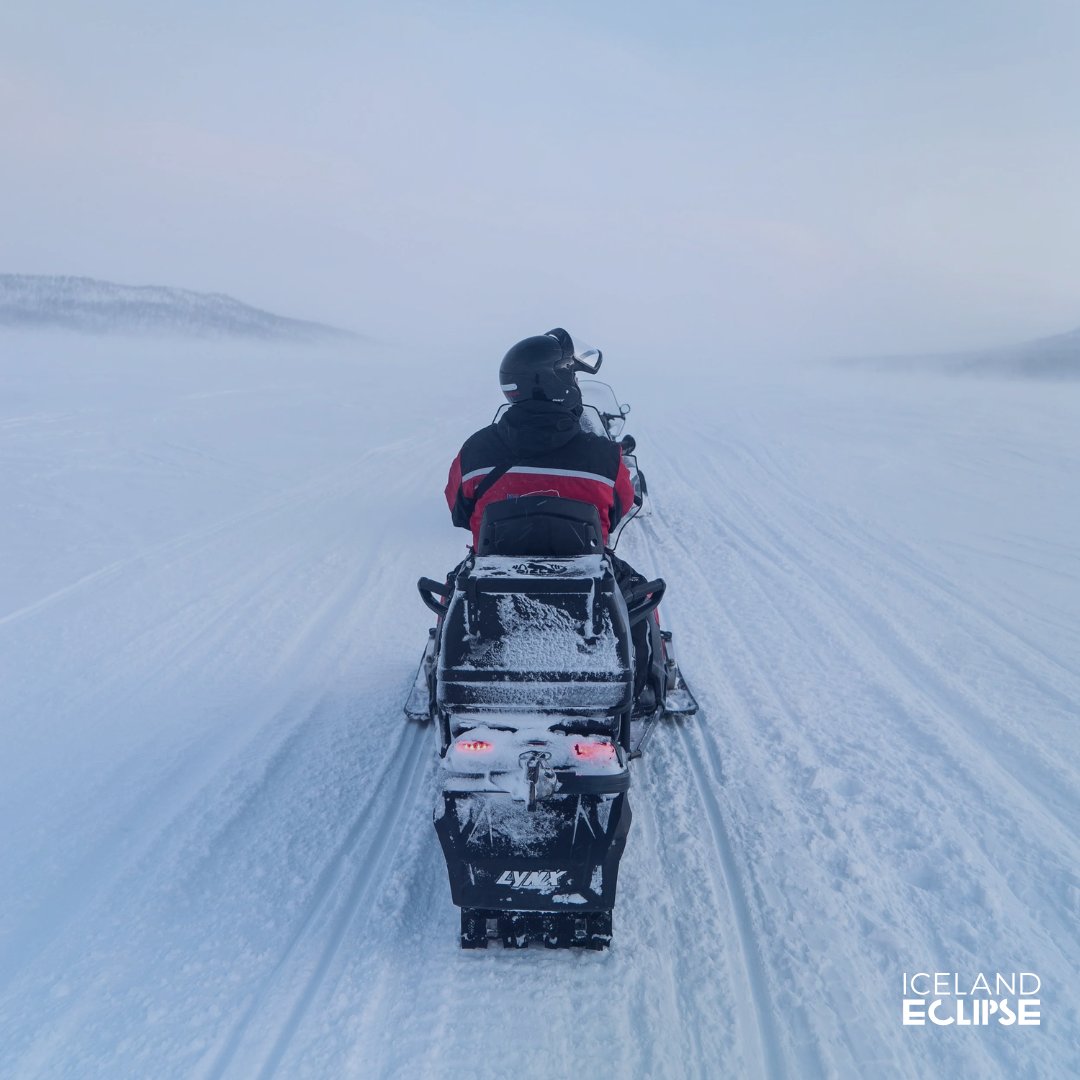 Iceland Eclipse tweet media