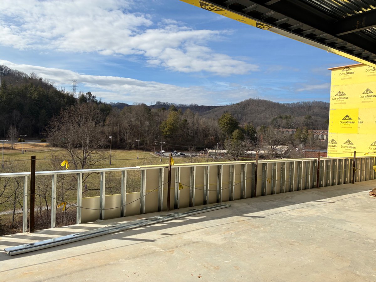 Kyle Pifer tweet media