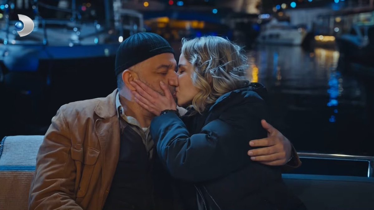 selmes hep ayrılsın 

#SelMes #ArkaSokaklar