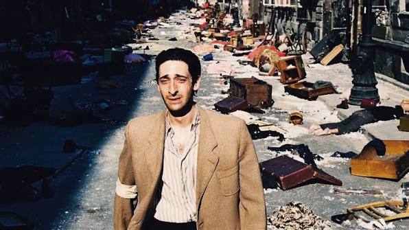 Lostcoder07's tweet image. درسته توییتر و اینستاگرام شبیه سکانس آخر فیلم پیانیست شده ولی با همه تلخی ها ، در پایان این فیلم نجات پیدا کرد 
شک ندارم شک ندارم شک ندارم ما پیروزیم 
#جاویدشاه