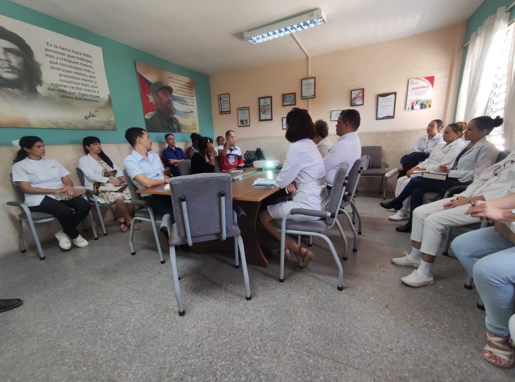 XAVIA Salud UCI tweet media