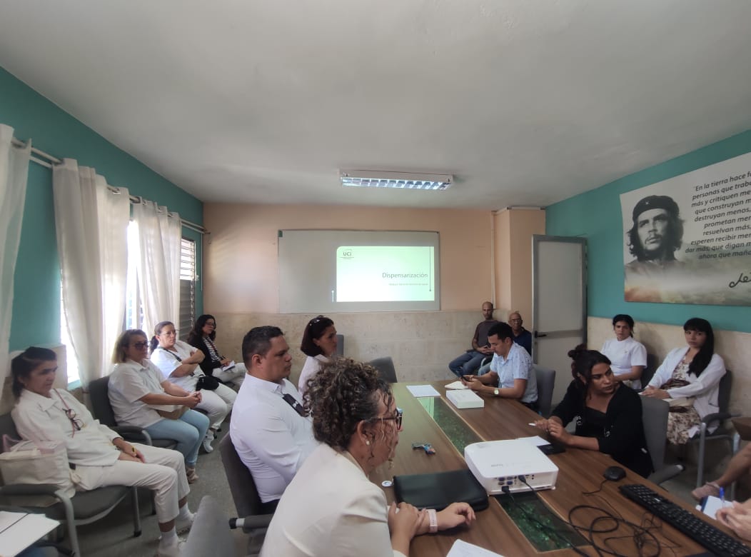 XAVIA Salud UCI tweet media