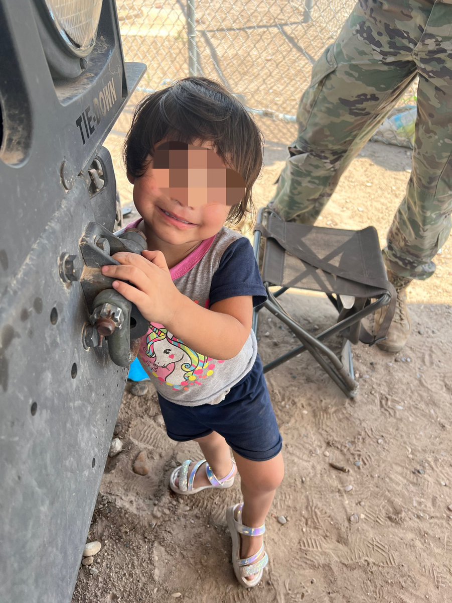 BillMelugin_'s tweet image. Some photos from my border coverage during the Biden administration, when we were witnessing unaccompanied children being abandoned by smugglers at the border every single day. 

18,954 of these children recovered by CBP in July 2021 alone. 

Over 500,000+ by end of Biden term.…