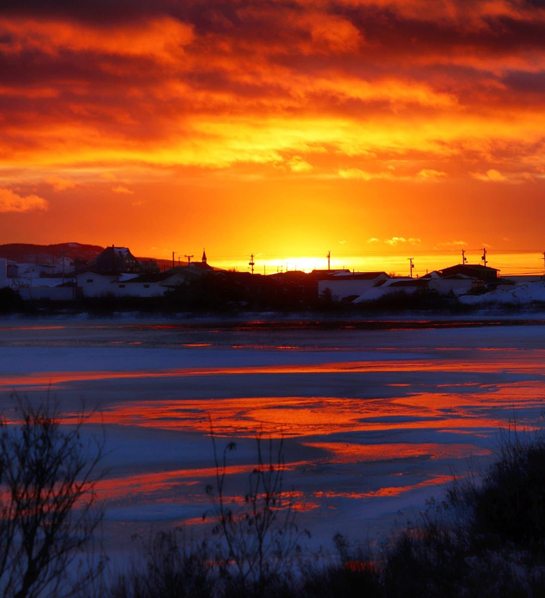 Sometimes the views from my backyard leave me in awe…

Cheers to a great weekend, everyone!! ✌️