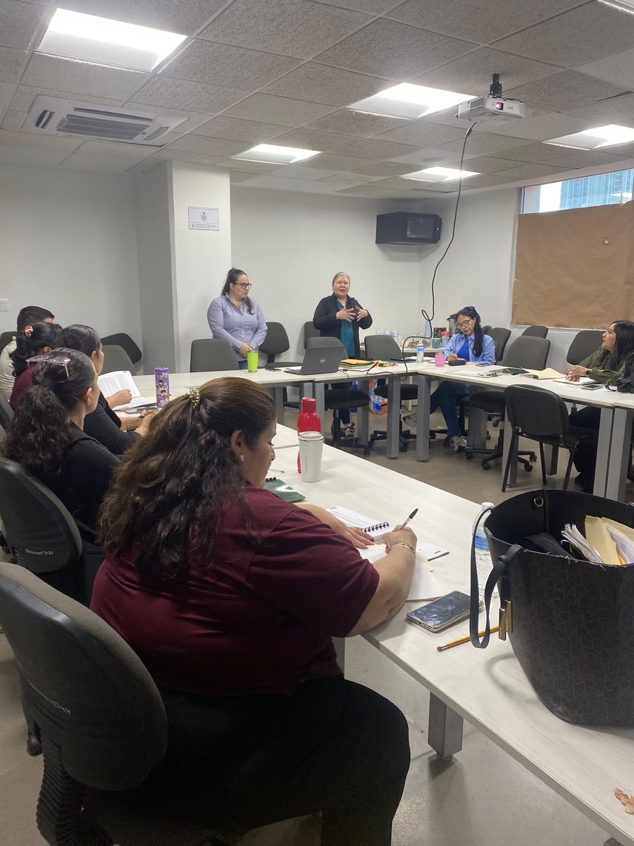 ceptca's tweet image. El día de hoy CEPTCA impartió el taller "formaciones de Redes Comunitarias". Dirigida a el personal del área de trabajo social de los CECOSAMAS Culiacán y zona centro del estado.