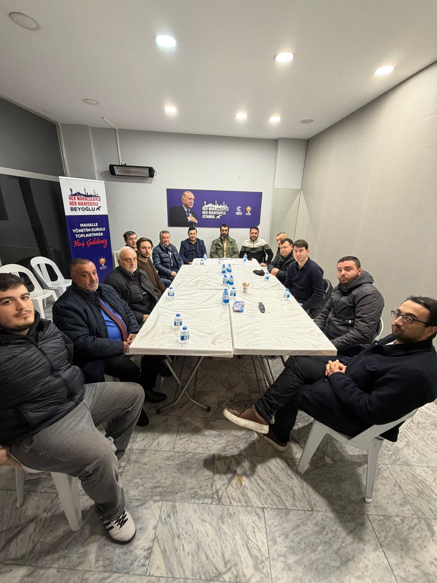 Meclis üyesi olarak sorumlu olduğum, Küçükpiyale, Camiikebir ve Kulaksız Mahalle toplantılarına katılım sağladım.
<a href="/kasimfirat/">Kasım Fırat</a>

#Durmakyokyoladevam #Durmakyokhizmetedevam

#AkParti #BEYOĞLU #İSTANBUL #Kasımpaşa #deprem #sallandık