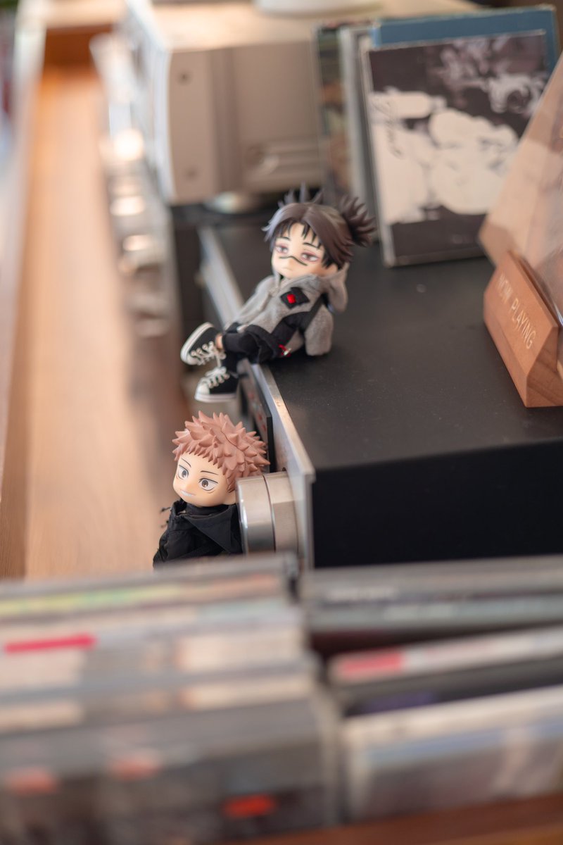 nomosuffering68's tweet photo. Gia đình là gì...!? #JujutsuKaisen #yuuji #choso #nendoroid #family https://t.co/ME7gF38lUR