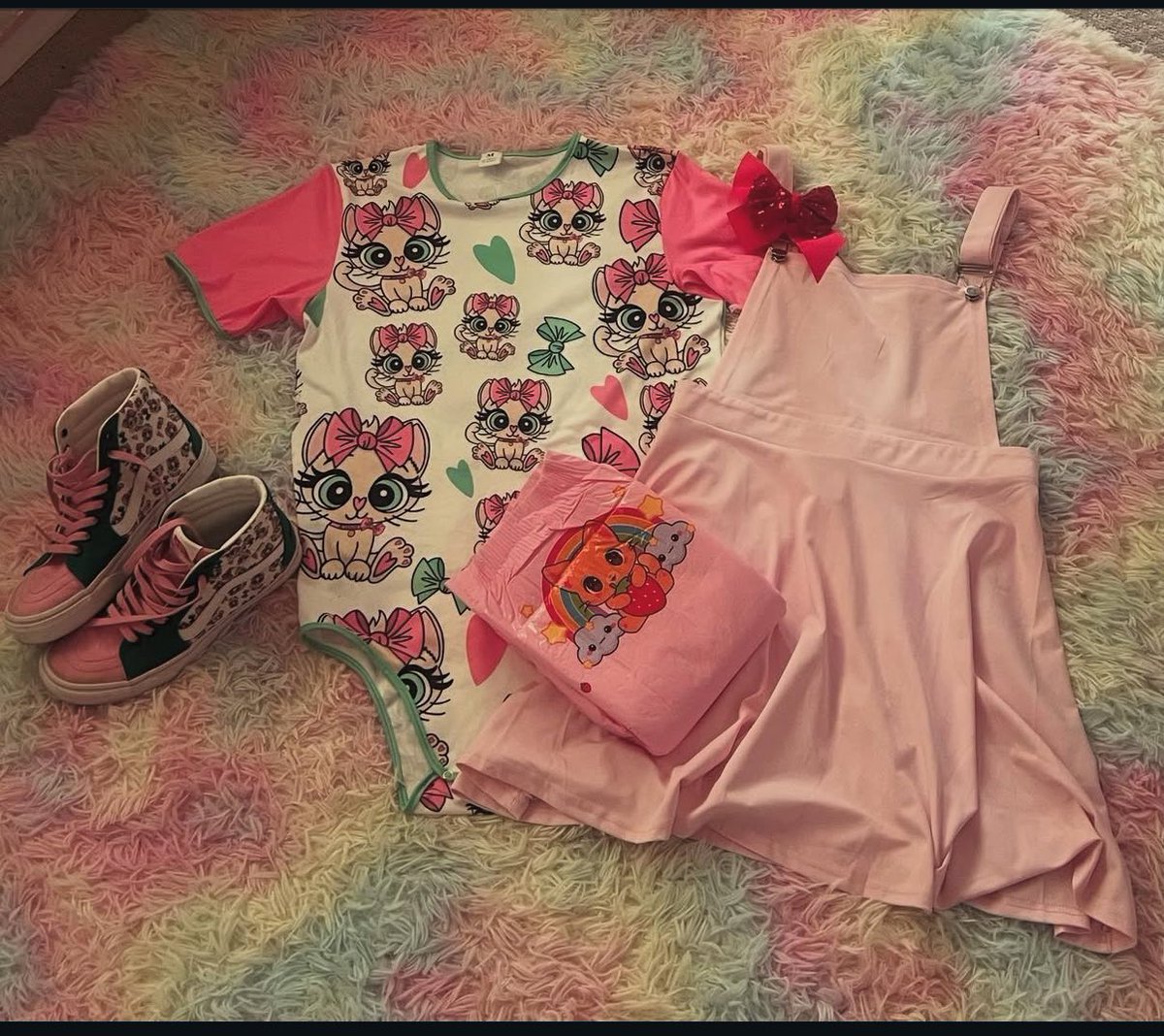 MyraArella's tweet image. How lovely would this combo be?