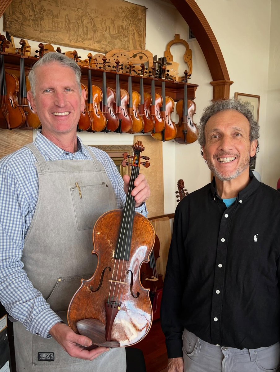 BenningViolins's tweet photo. The #Rota-model #viola made expressly for esteemed #violist Paul Coletti by Eric Benning is finally completed and Paul couldnโt be more pleased! The sound is rich, powerful and easy to produce. Paul will be performing on it at some upcoming concerts. #luthier #violinmaker https://t.co/EQ2ks5LPnH