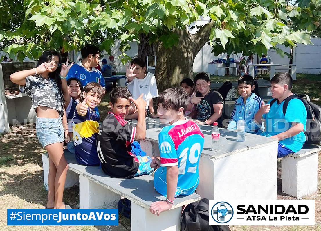 CronicaSindicaL's tweet photo. #SANIDAD #ATSALAPLATA que conduce Pedro BORGINI celebró sus 77° años de vida institucional en el marco del recambio del 1er. contingente al 2do. de niños/as de la Colonia de Vacaciones Temporada de verano 2026. @ATSALaPlata1 @PedroBorgini @SanidadArg
https://t.co/TbhZ20G0qW https://t.co/j2NhAitxoo