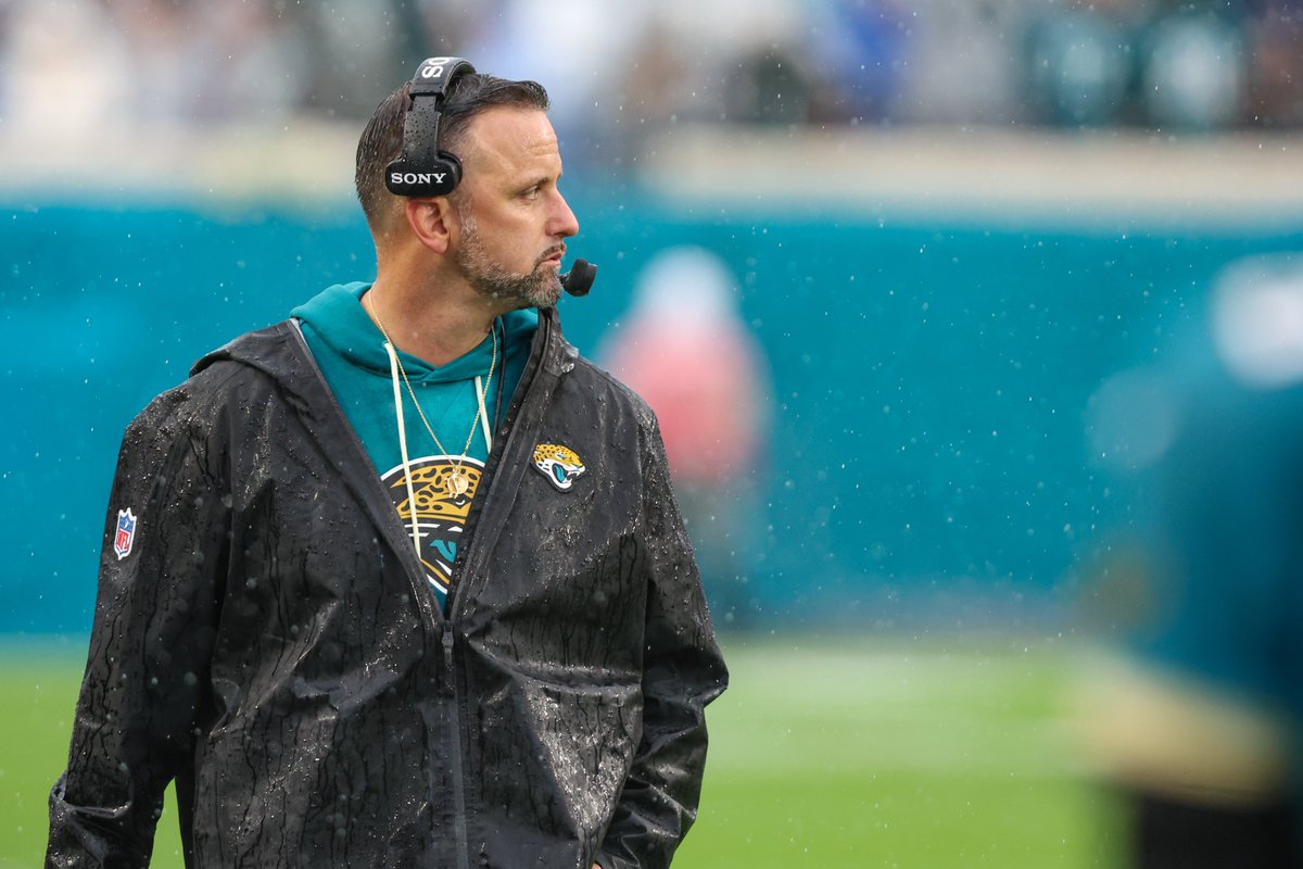 SleeperAZCards's tweet photo. #Jaguars DC Anthony Campanile is "firmly in the mix" for the #AZCardinals HC job, per @JFowlerESPN https://t.co/w2IJQWJzP0