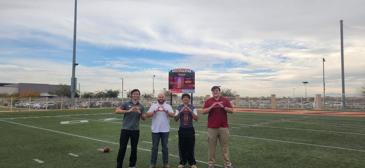 Lawsonaviles_2026 tweet media