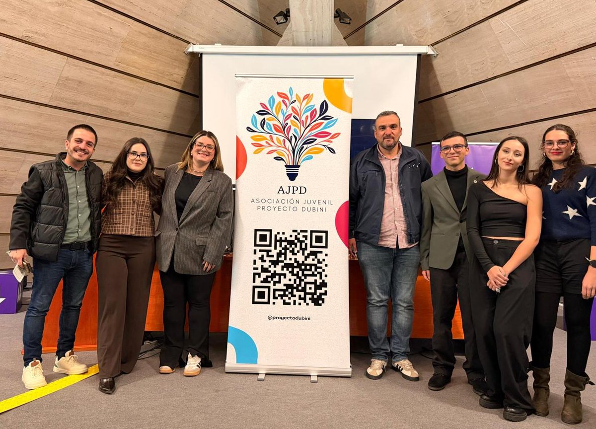 El pasado 20 de enero asistimos a la Gala de Premios II Concurso Joven "Cortos por el Planeta"

👏 Felicitaciones a las personas premiadas que están comprometidas con el futuro del planeta, y usan los audiovisuales como herramienta de cambio.