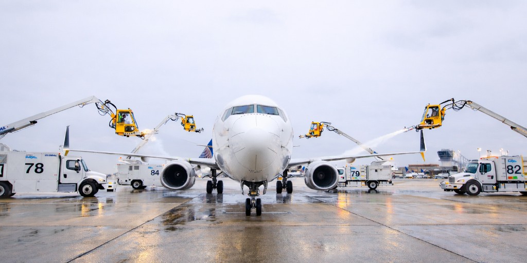 A winter storm is expected this weekend, January 24-26, but the <a href="/PANYNJ/">Port Authority of NY & NJ</a>'s airports are ready.
 
We are coordinating closely with airlines and terminal operators to keep our airports operating safely and efficiently, and airport staff, snow removal equipment, and centralized