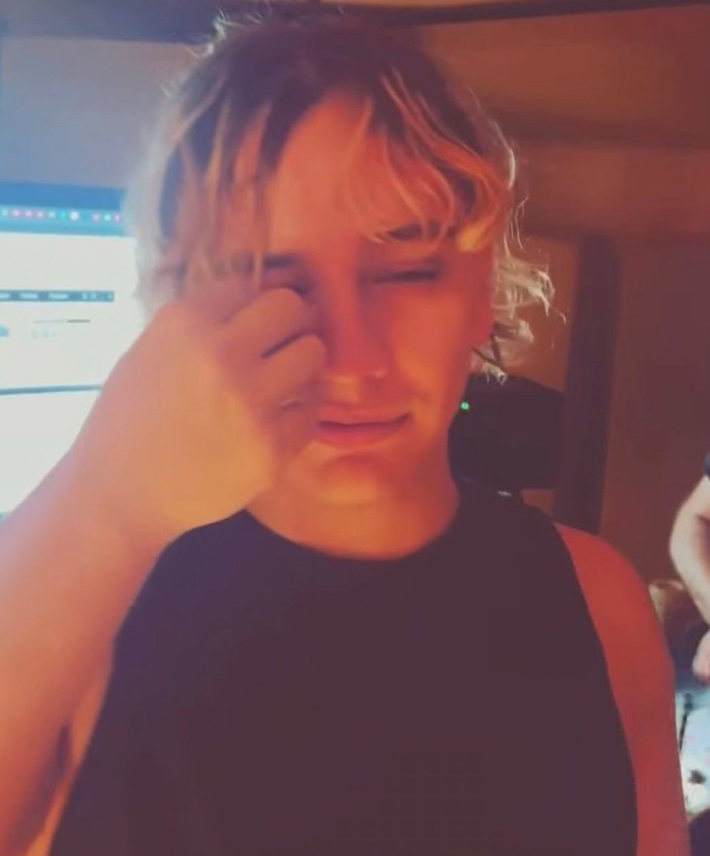 🥺🤏🏼