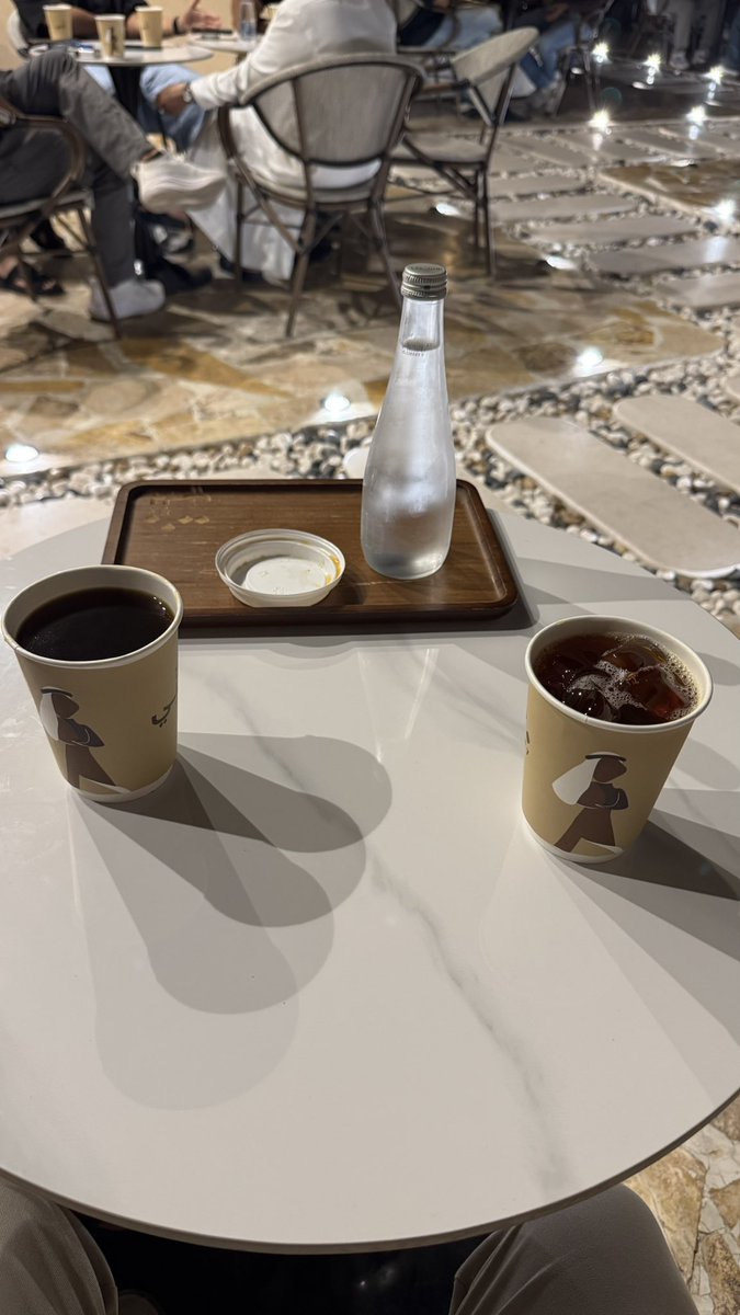 oln1i's tweet image. اعتقد ان هذي ألذ قهوة ذقتها
             بحياتي
 " بسبب الجليس " ❣️