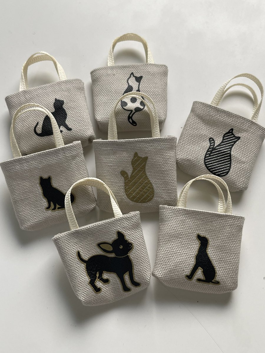 お知らせ📢
次回通販2月予定しております。

鯖絵ちゃん新作
スーツセット
能登半島地震義援金用トートバッグ（予定）

よろしくお願い致します🙇

#dollsclothes 
#オビツ11 
#オビツろいど 
#ねんどろいど 
#能登半島地震