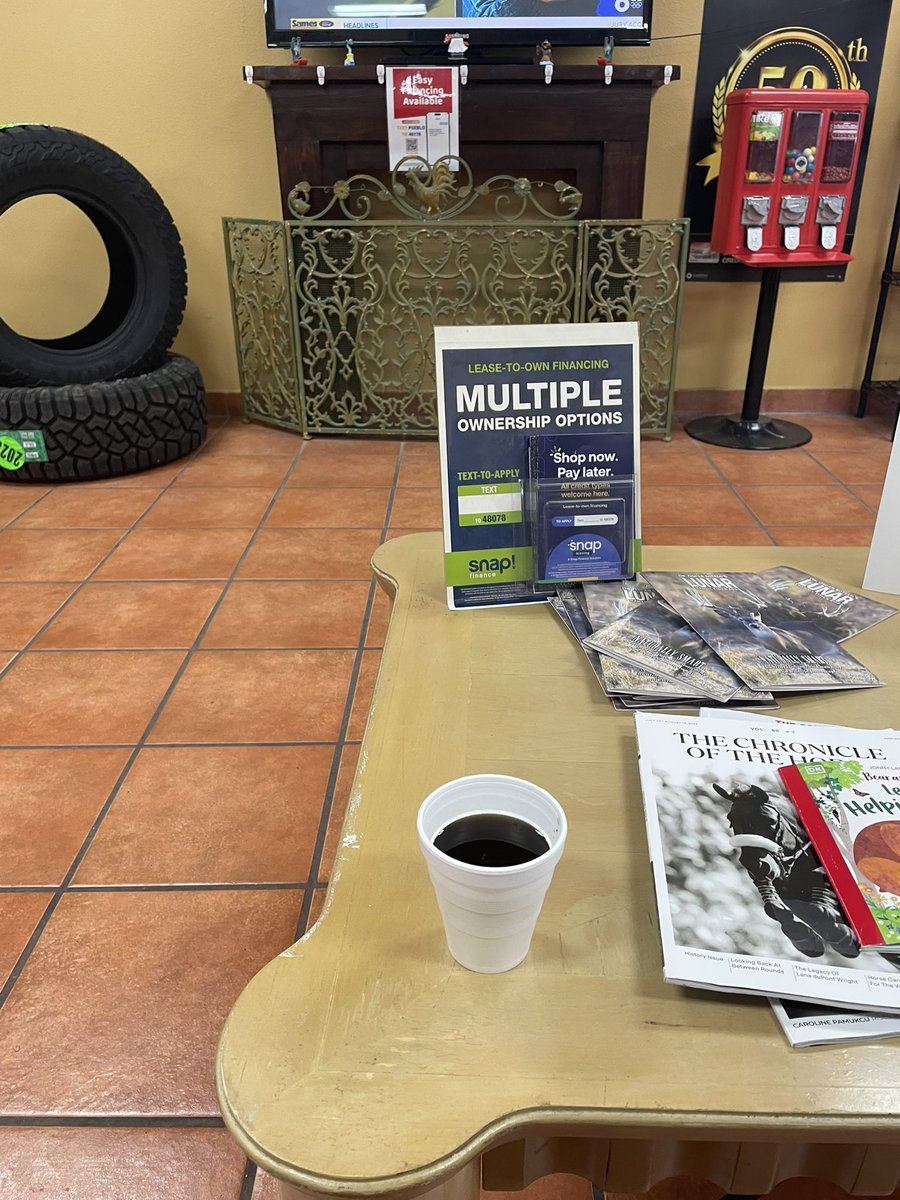 BihDihFih's tweet photo. Free tire shop coffee, don’t mind if I do https://t.co/ghpRzyfVU5