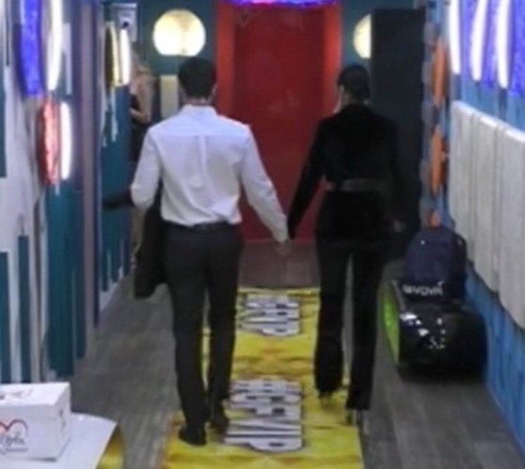 TULIPANONERO🖤🖇️ tweet media