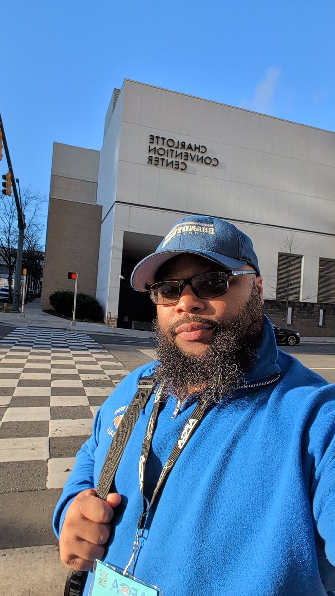 Coach Isaiah Mays tweet media