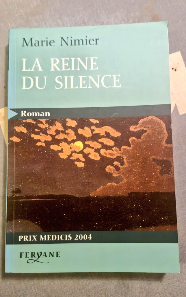 benamara_n's tweet image. إنَّ قراءةَ كتابٍ سَفَرٌ وآنتَ في مَكانِك،
​وعندما يَضعُفُ البَصَرُ ويَنحصِرُ المَدى في نُقطَةٍ مَركزيَّة، نُصغي إلى الكتابِ ونَتَنَفَّسُه بٍإغماضِ العَينين..حينَها يُصبِحُ السَّفَرُ خَيالاً طَليقاً
​فكيفَ إذا كانَ ذلكَ بلُغَتي الأُم؟ حِينها نَشعُرُ  بالكلمات
#Nuitsdelalecture