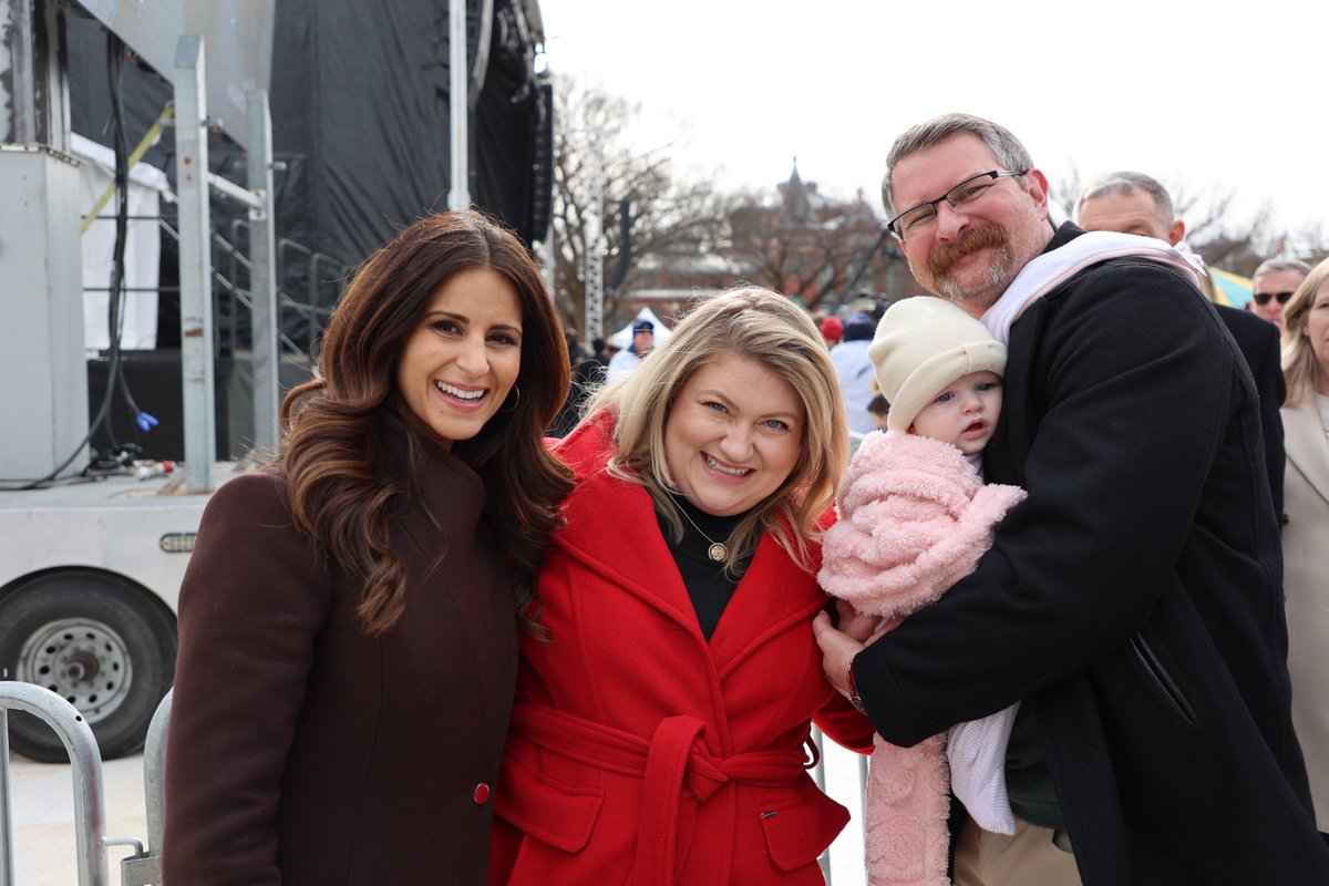 RepKatCammack's tweet image. Proud to join @SpeakerJohnson, @VP JD Vance, and my Republican colleagues, but most of all, my husband Matt and baby Auggie, at the 53rd March for Life. The pro-life movement is strong, compassionate, and focused on protecting the most vulnerable. As Co-Chair of the Pro-Life…