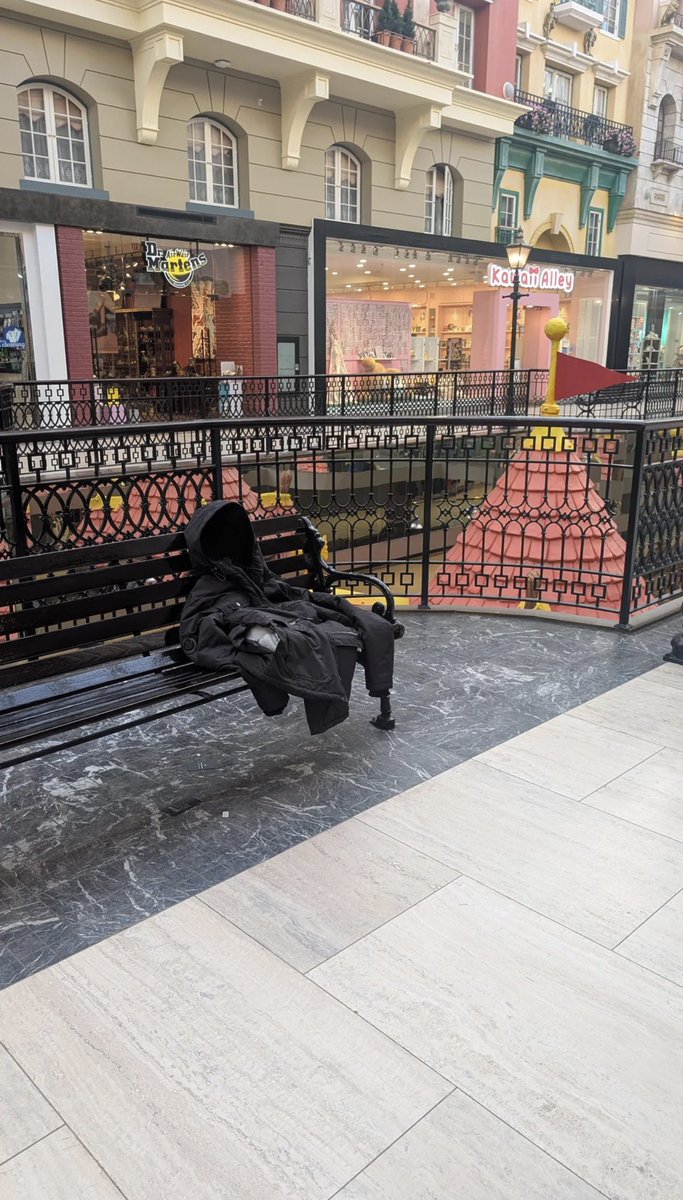 yegwave's tweet photo. Man this city is dangerous. Someone got raptured at WEM today https://t.co/GWrxqFTsuK