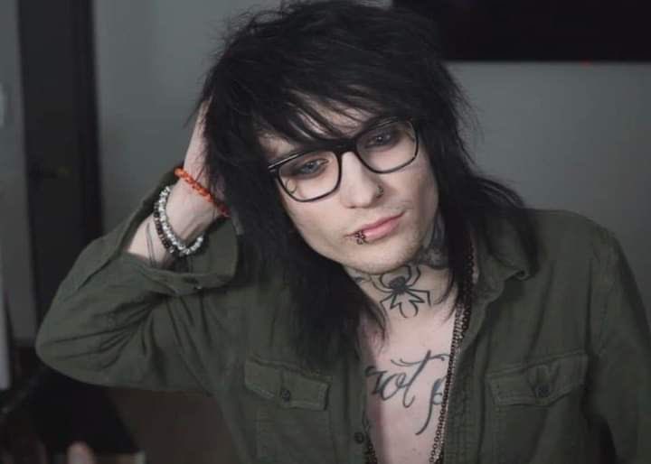 guilbert tweet media