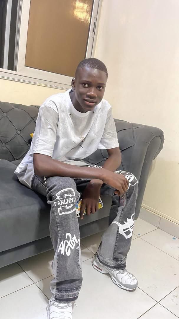 Bonjour, Makhtar Mbengue dit Makha âgé de 18 ans est porté disparu depuis le jour du match Sénégal Maroc. Merci de contacter ce numéro si vous avez des nouvelles 78 680 15 05