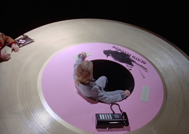 26mfhpod's tweet photo. PHANTOM OF THE PARADISE (1974)
BLACK ROSES (1988)
#DeathRecords https://t.co/IJBJM7K6jj