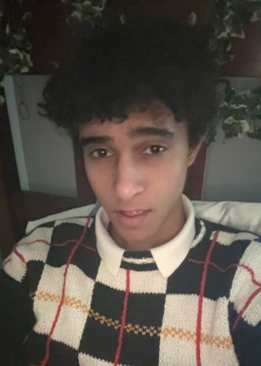 luthorszs's tweet image. back at college #hey