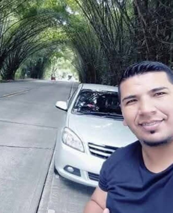 Desde #Chone nos indican, que Ramón Cedeño Bermúdez, sería quien mató el perro a machetazos en Los Almendros.