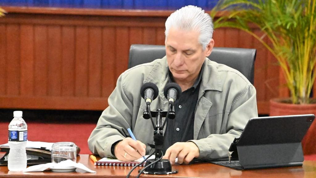 En Matanzas se celebró el Pleno Extraordinario del Comité Provincial del PCC, junto a <a href="/DiazCanelB/">Miguel Díaz-Canel Bermúdez</a> desde el territorio y con la sabiduría colectiva generar soluciones a las problemáticas que vive la nación.#UnidosXCuba en el cumplimiento de las prioridades
#MatancerosEnVictoria