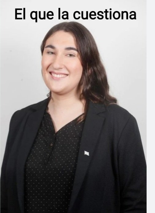 Ferantonia28's tweet image. --Aqui la verdad irrefutable. Una es mujer cristiana que defiende la vida. 
El otro @emischneiderv es un hombre disfrazado de mujer que quiere dar clases de moral