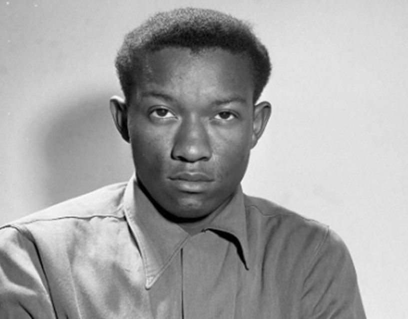 FrenchRapUS's tweet image. 🚨 Un homme noir vient d’être innocenté 70 ans après son exécution en 1956 pour le v*ol et le meurtre d’une femme aux États-Unis. 

Il avait seulement 19 ans 💔