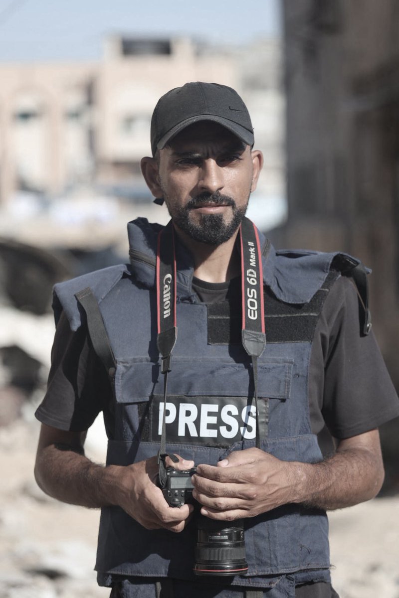 Hammam_HB_Gaza's tweet image. عُدنا من جديد بعد توقيف الحساب الأساسي
والاحتياطي، لنستكمل الرسالة من قلب غزة 🇵🇸